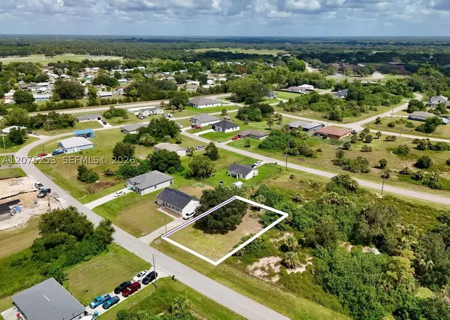 2038 S Montana Cir, Labelle, FL 33935 - #2