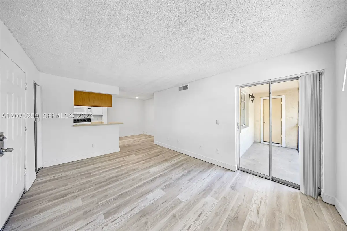 1237 SW 46th Ave #806, Pompano Beach, FL 33069 - #1