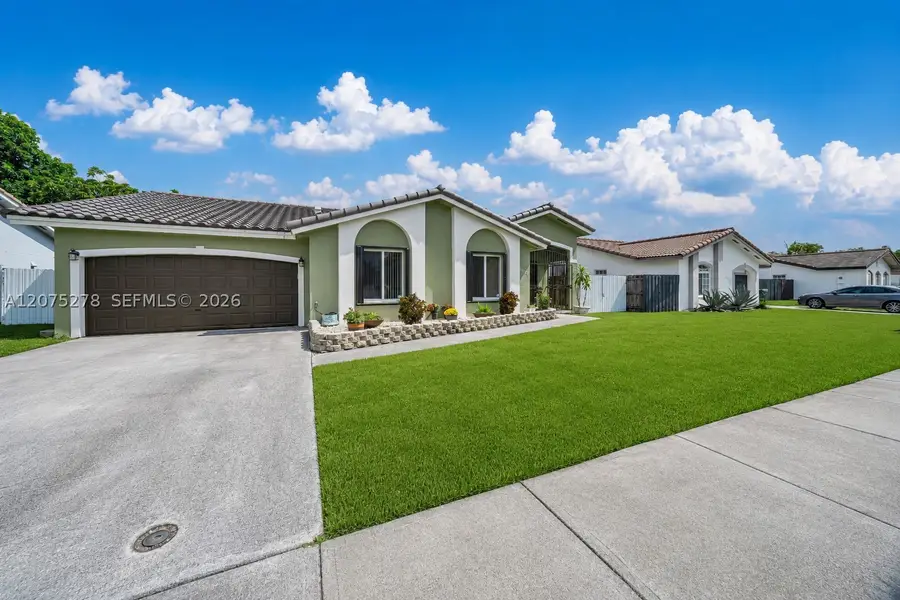 15123 SW 179th St, Miami, FL 33187 - #2
