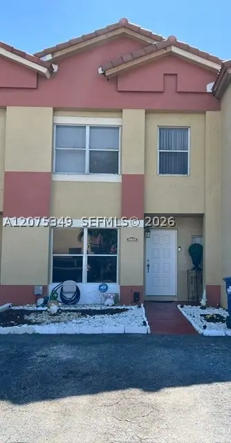 5214 NW 190th St, Miami Gardens, FL 33055
