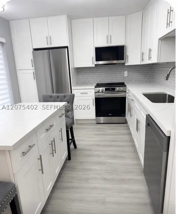 8212 S Coral Cir, North Lauderdale, FL 33068