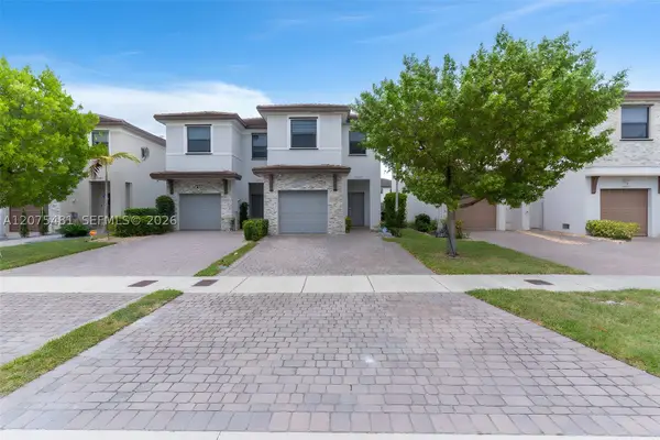 25057 SW 108th Ave, Homestead, FL 33032