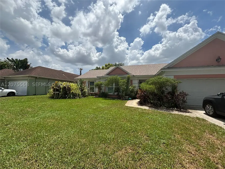 9510 Ashley Dr, Miramar, FL 33025 - #2