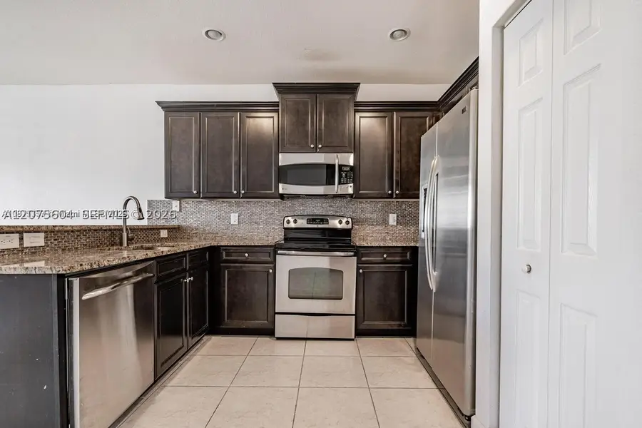 8945 NW 98th Ave, Doral, FL 33178 - #2