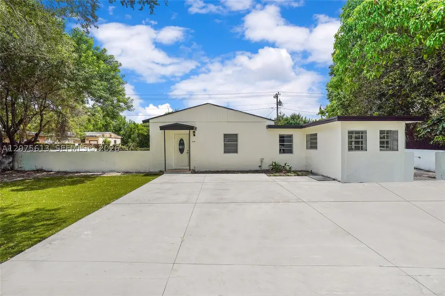 360 NW 179th Ter, Miami Gardens, FL 33169 - #2
