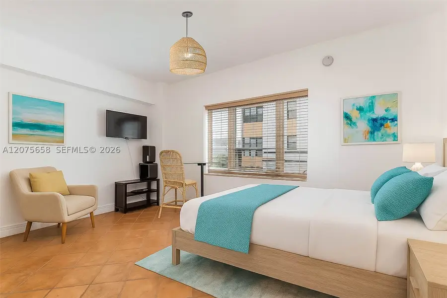 255 W 24th St #208, Miami Beach, FL 33140 - #3
