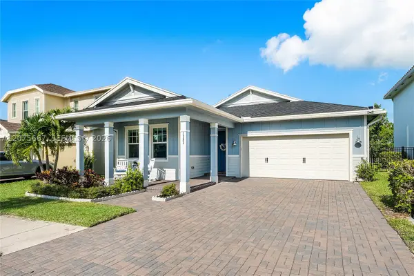 1393 Wandering Willow Way, Loxahatchee, FL 33470