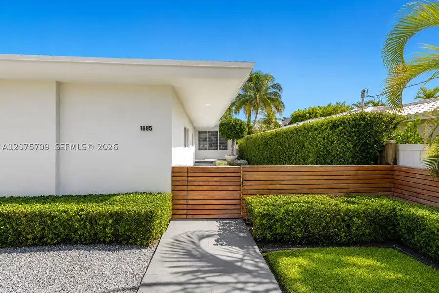 1885 Daytonia Rd, Miami Beach, FL 33141 - #2