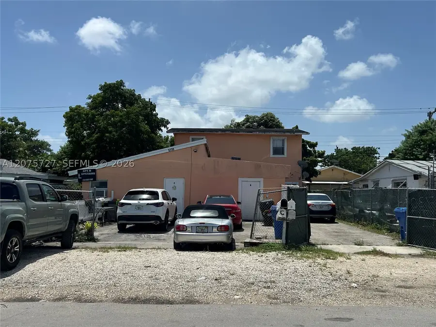 5730 Plunkett St, Hollywood, FL 33023 - #2