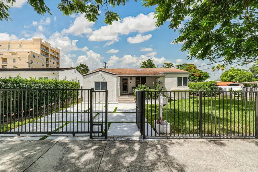 2801 NW 6th St, Miami, FL 33125 - #2