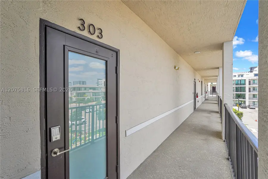 8301 NW 41st St #B-303, Doral, FL 33166 - #3