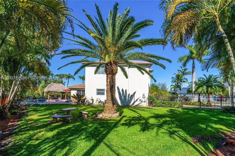 12071 SW 1st St, Miami, FL 33184 - #2
