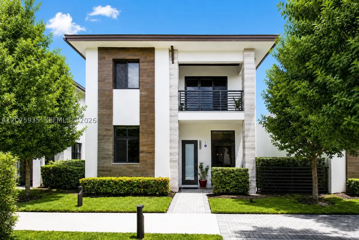 4318 NW 81st Ave, Doral, FL 33166 - #1