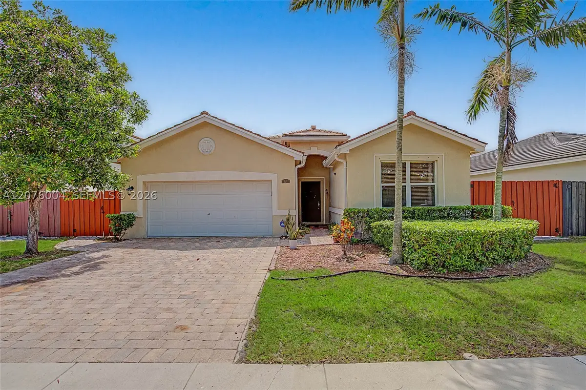 527 SE 31st Ave, Homestead, FL 33033 - #1