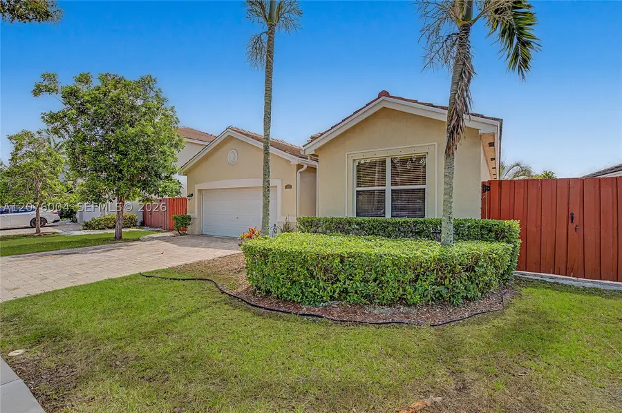 527 SE 31st Ave, Homestead, FL 33033 - #2