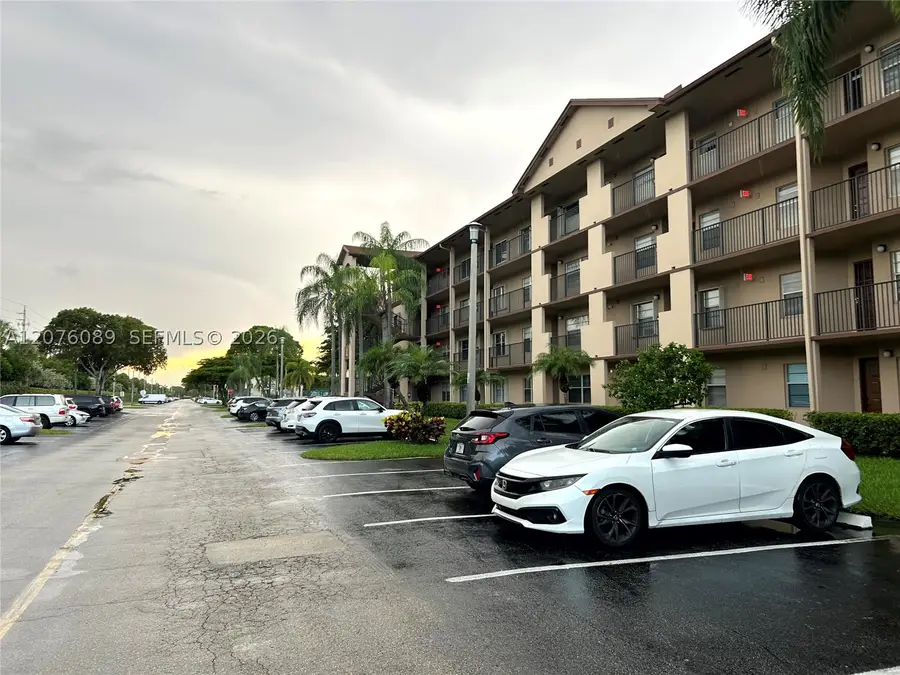 13105 SW 16 Ct #105L, Pembroke Pines, FL 33027 - #3