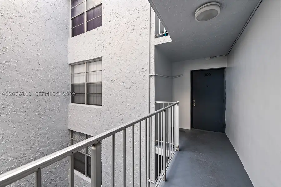9400 Live Oak Pl #305, Davie, FL 33324 - #3