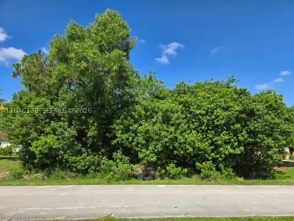 166 SW Milburn Cir, Port St Lucie, FL 34953