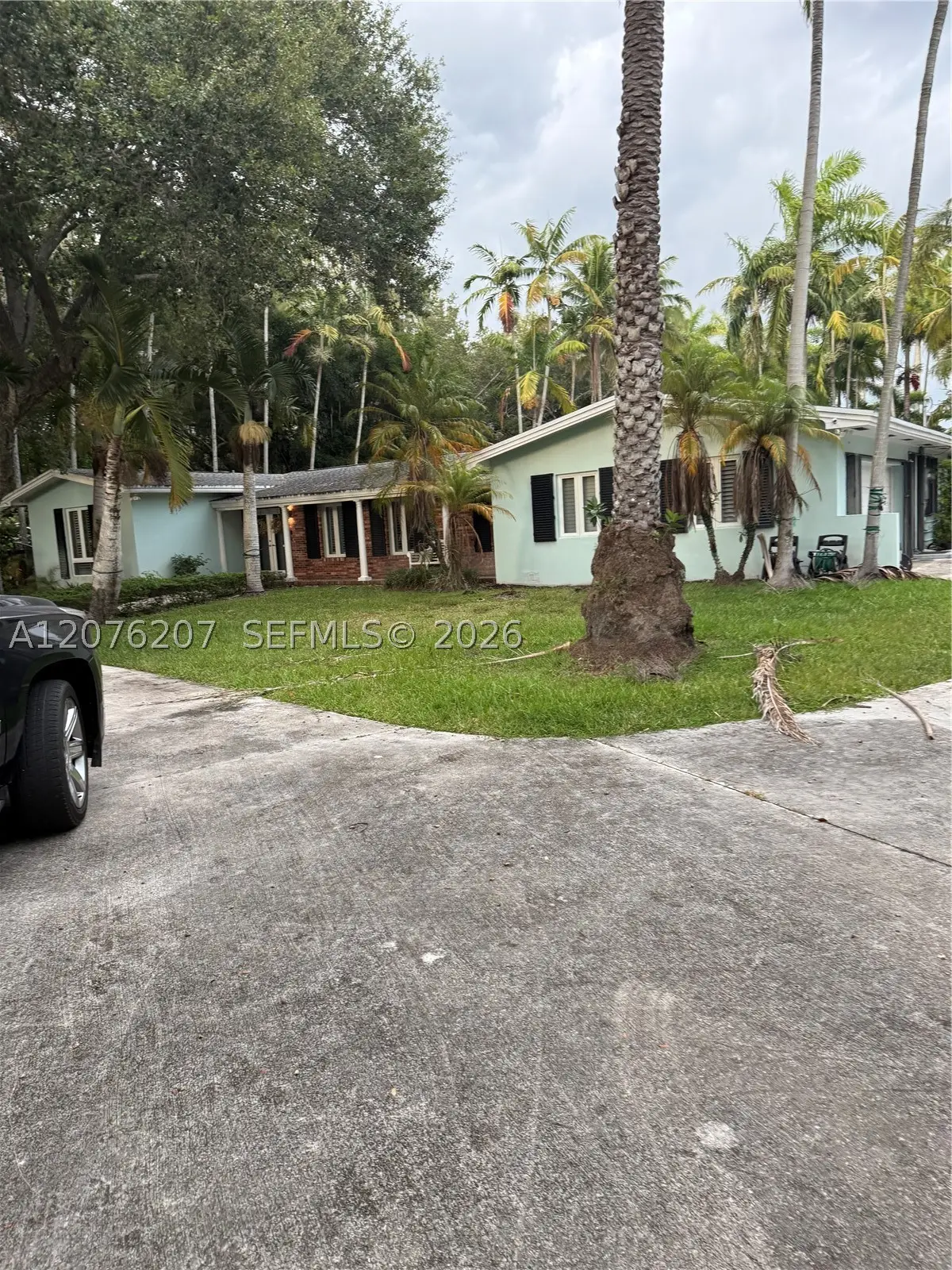 12121 SW 60th Ct, Pinecrest, FL 33156 - #1