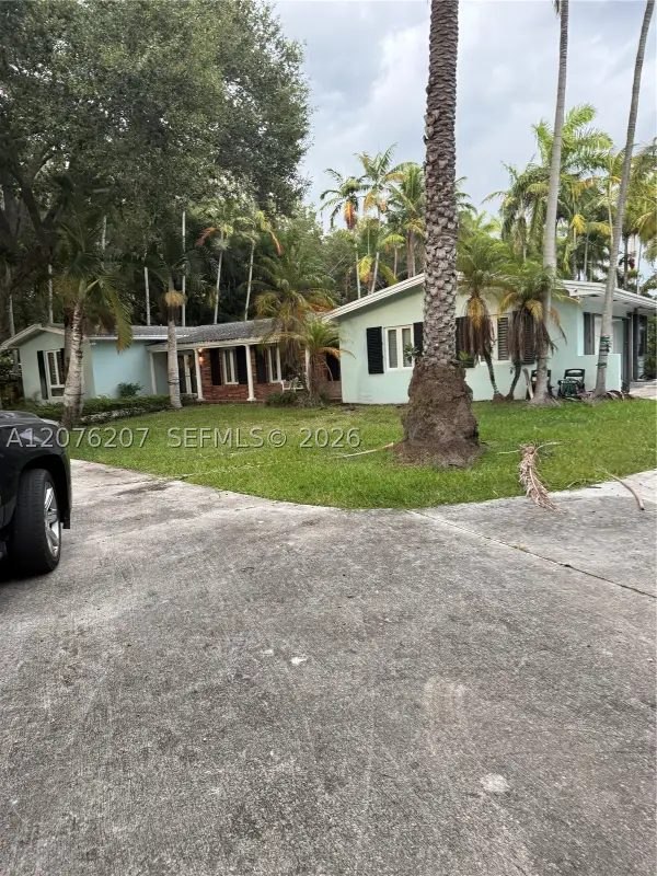 12121 SW 60th Ct, Pinecrest, FL 33156