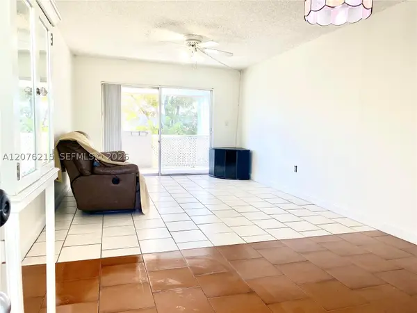 6095 W 18th Ave #S314, Hialeah, FL 33012