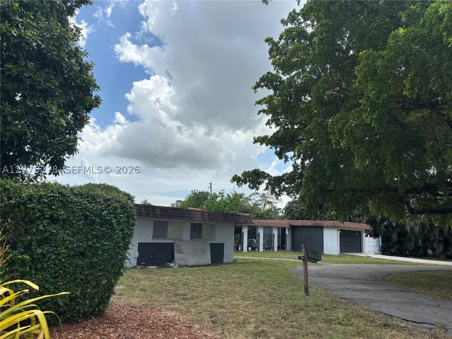 10 SW 46th Ave, Plantation, FL 33317 - #3