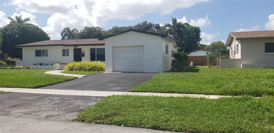 8320 NW 24th Ct, Pembroke Pines, FL 33024 - #3