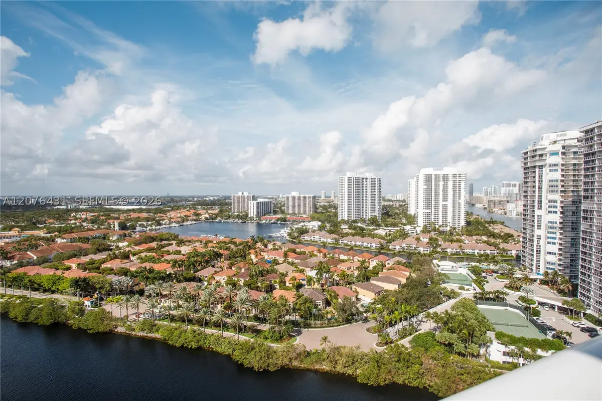 20505 E Country Club Dr #PH-39, Aventura, FL 33180 - #1