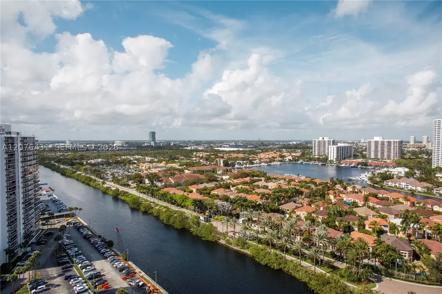 20505 E Country Club Dr #PH-39, Aventura, FL 33180 - #2
