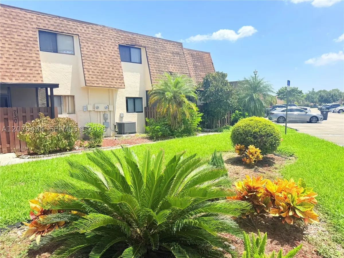 229 San Remo Blvd, North Lauderdale, FL 33068 - #1
