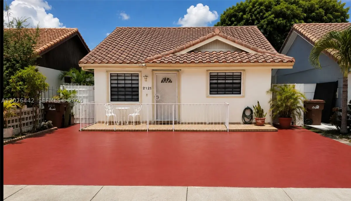 2121 W 54th St, Hialeah, FL 33016 - #1
