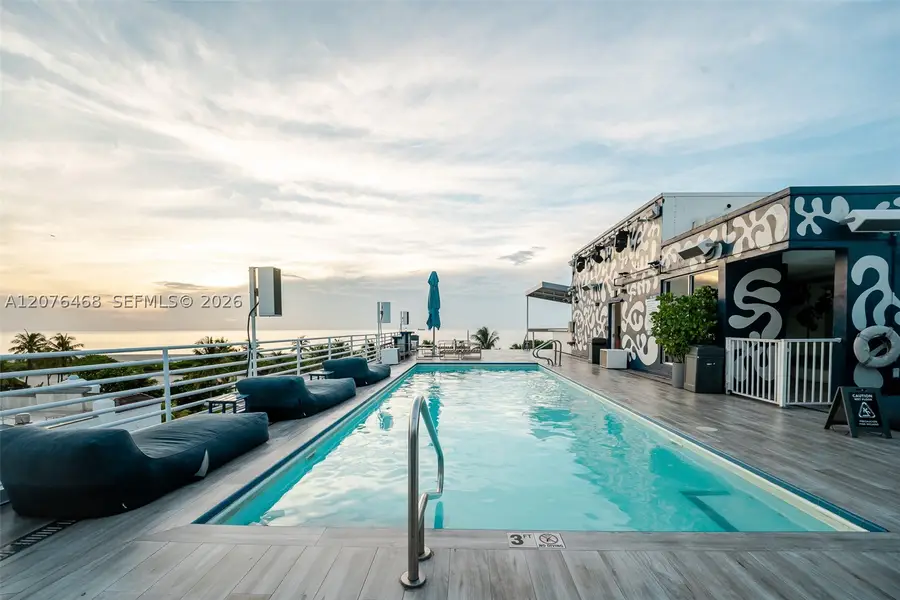 1060 Ocean Dr #D206, Miami Beach, FL 33139 - #2