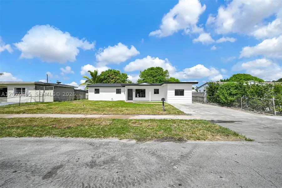 17930 NW 42nd Pl, Miami Gardens, FL 33055 - #3