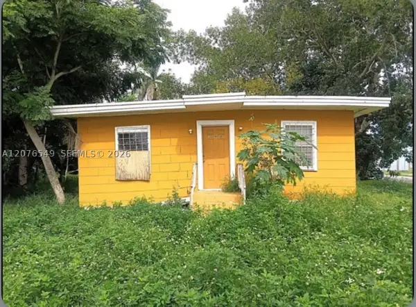 398 Cypress Ave, Pahokee, FL 33476