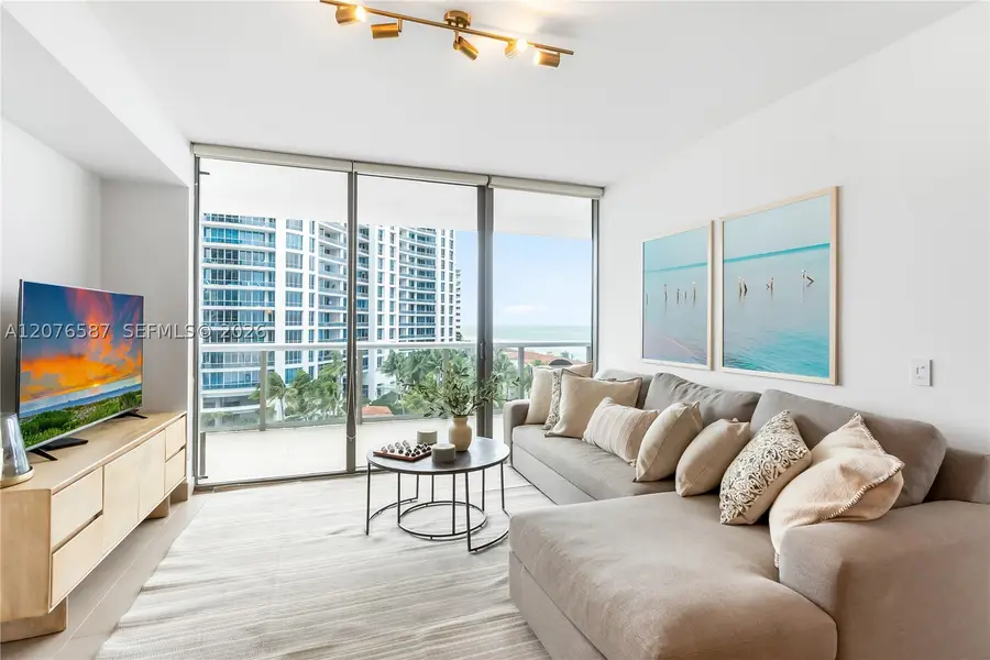 5875 Collins Ave #903, Miami Beach, FL 33140 - #2