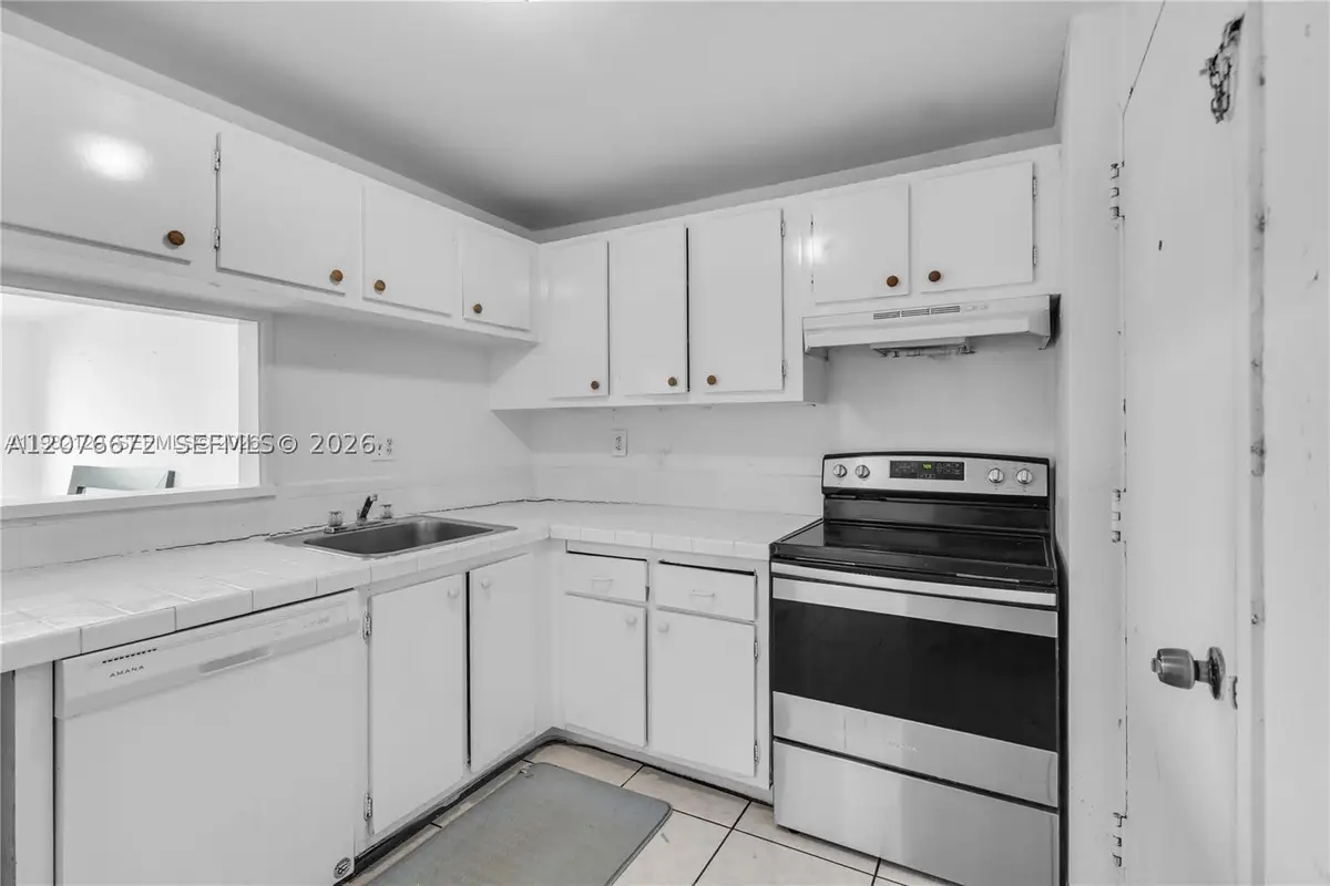 9001 SW 77th Ave #C402, Miami, FL 33156 - #1