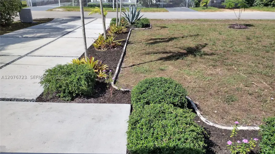 300 S Biscayne River Dr, Miami, FL 33169 - #3