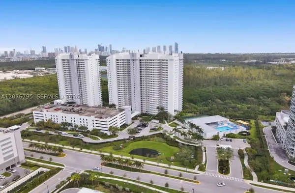 15051 Royal Oaks Ln #2403, North Miami, FL 33181
