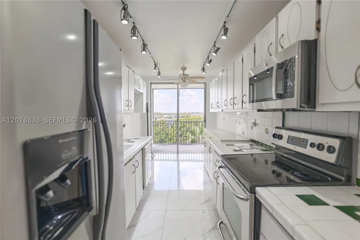 1750 NE 191st St #829-4, Miami, FL 33179 - #1