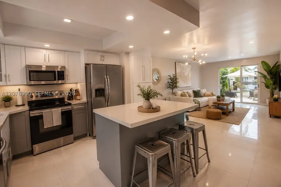 2117 NE 123rd St, North Miami, FL 33181 - #3