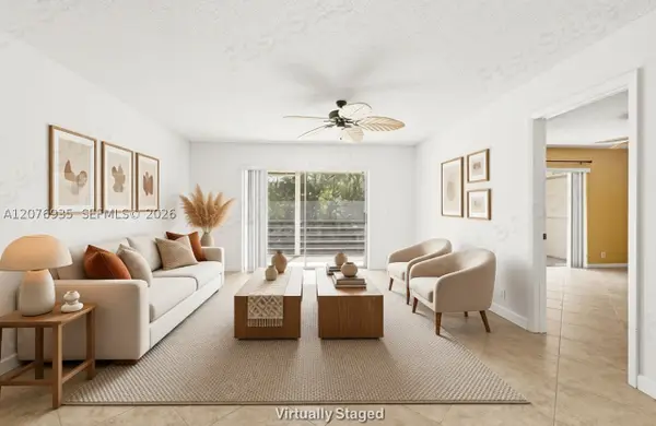 110 Lake Meryl Drive #216, West Palm Beach, FL 33411