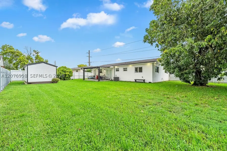 20400 NW 38th Ct, Miami Gardens, FL 33055 - #2