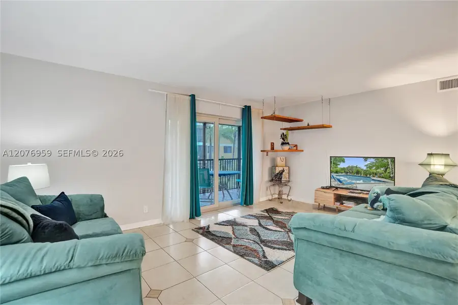 3017 N Oakland Forest Dr #208, Oakland Park, FL 33309 - #3