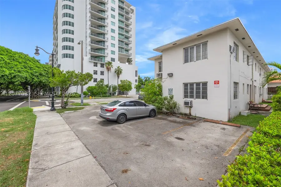 2101 SW 3rd Ave, Miami, FL 33129 - #2