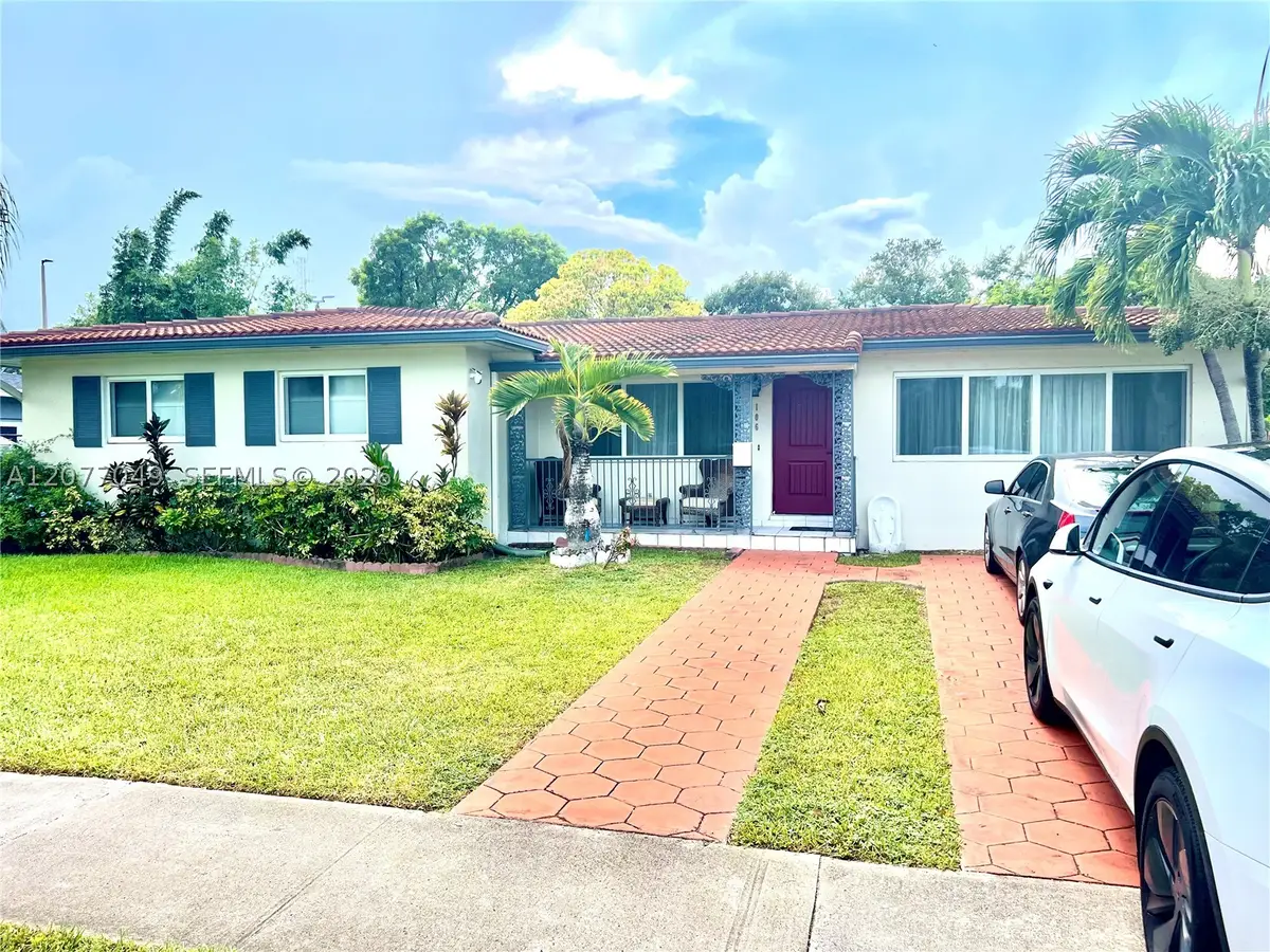 106 N 32nd Ave, Hollywood, FL 33021 - #1