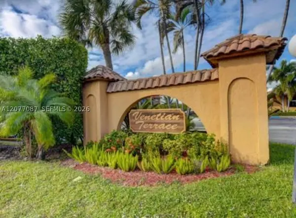 2141 W Woolbright Rd #L102, Boynton Beach, FL 33426