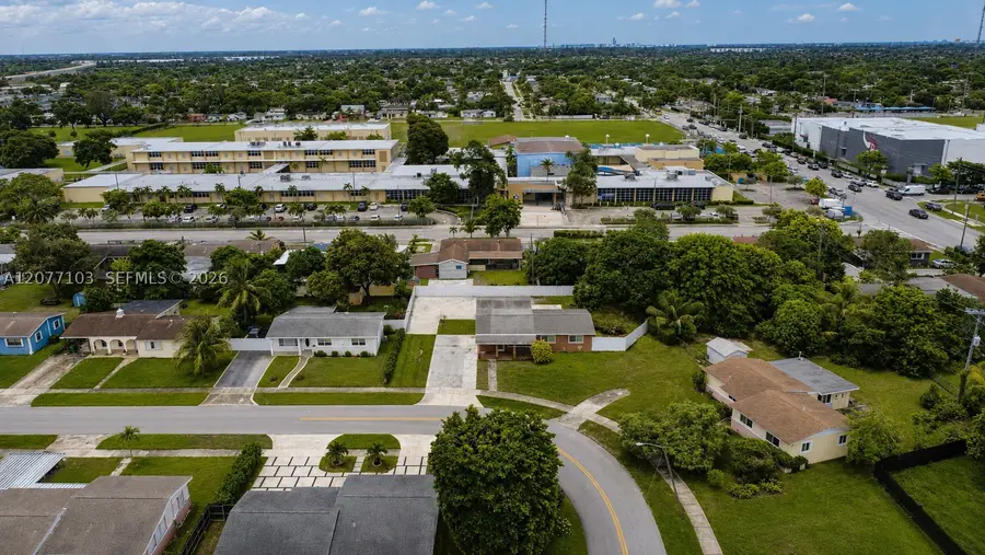 1225 NW 192nd St, Miami Gardens, FL 33169 - #2