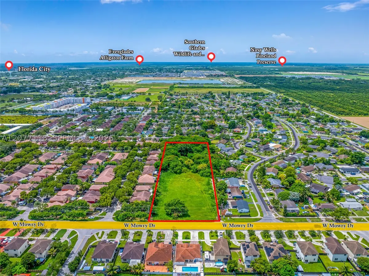 1560 W Mowry Dr, Homestead, FL 33030 - #1