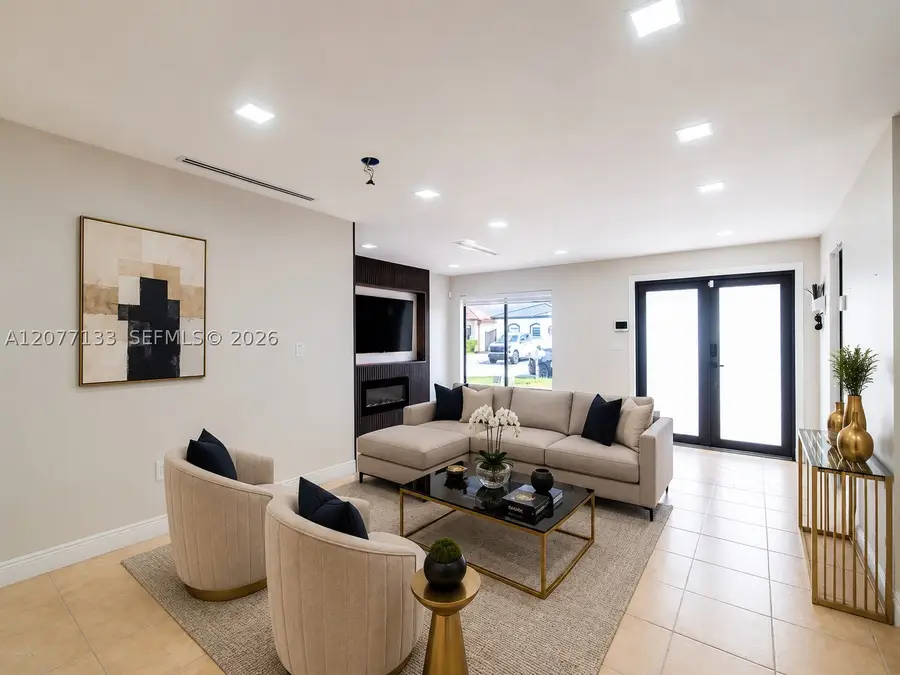 8126 NW 199th Ter, Hialeah, FL 33015 - #3