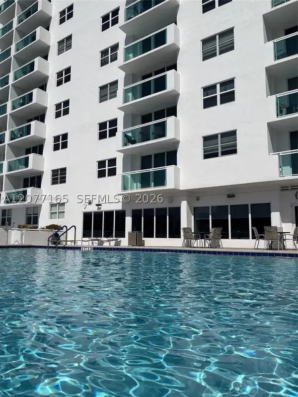 3000 S Ocean Dr #304, Hollywood, FL 33019-2849